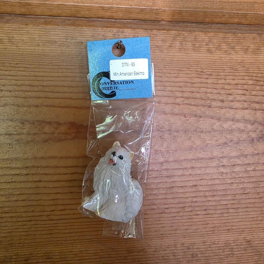 Conversation Concepts American Eskimo Spitz 1-2" Mini Dollhouse Figurine DTN-83